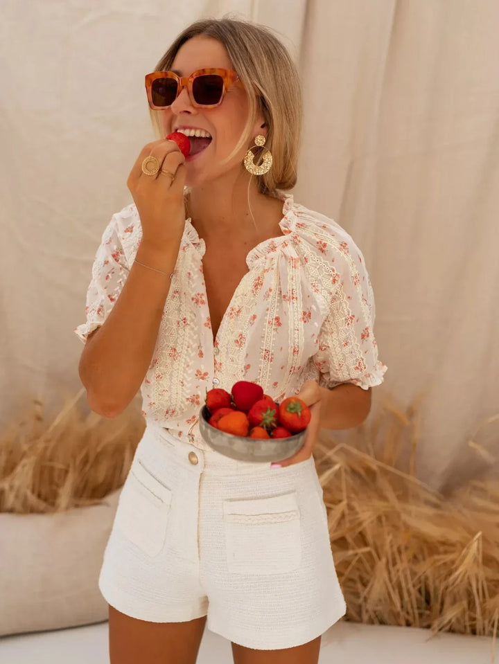 Elina™ — Floral Blouse with Summer Charm